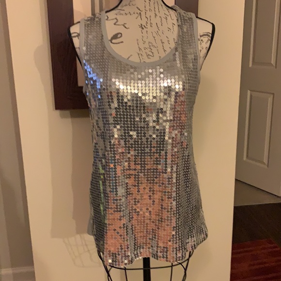 Beautiful Sequined Crop Jacket and Tank Top - Picture 1 of 8